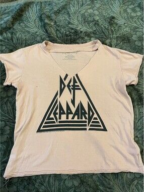 Live Nation Def Leppard Pink Graphic Cotton V-Neck Women's T-Shirt Size S